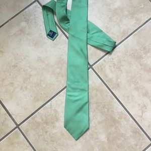 Lord & Taylor Accessories - Lord & taylor green tie Lord & Taylor Accessories - Lord & taylor green tie